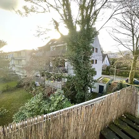 - Chilliges In Mit Balkon & Kuche; Big Tv And Bed - Appartement Düsseldorf