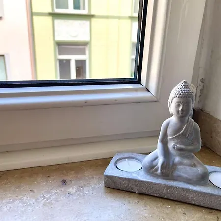 - Chilliges In Mit Balkon & Kuche; Big Tv And Bed - Appartement Düsseldorf