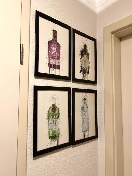 - Chilliges In Mit Balkon & Kuche; Big Tv And Bed - Apartment Düsseldorf